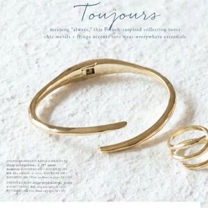 Chloe + Isabel Toujours Hinged Bangle Bracelet